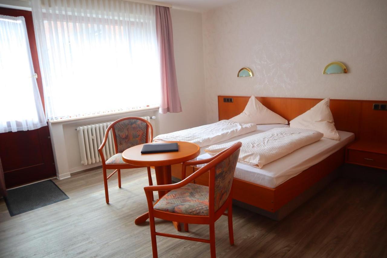 Pension Zur Harburg Hotel Uslar Exterior photo